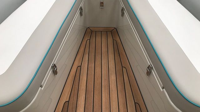 Revitalize your vessel: Transform your ship's appearance with teak deck rubber seam repair in Sotogrande 