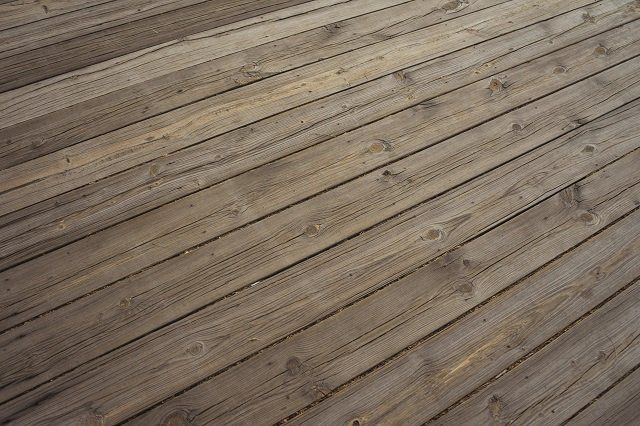 Houten vlonder laten aanleggen in Oss