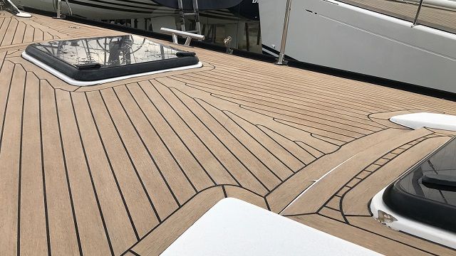 Revitalize your vessel: expert advice on repairing teak deck seams in Manilva