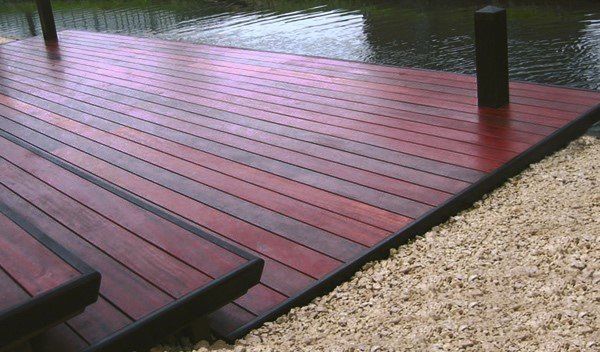 terras, vlonder en steiger met trap