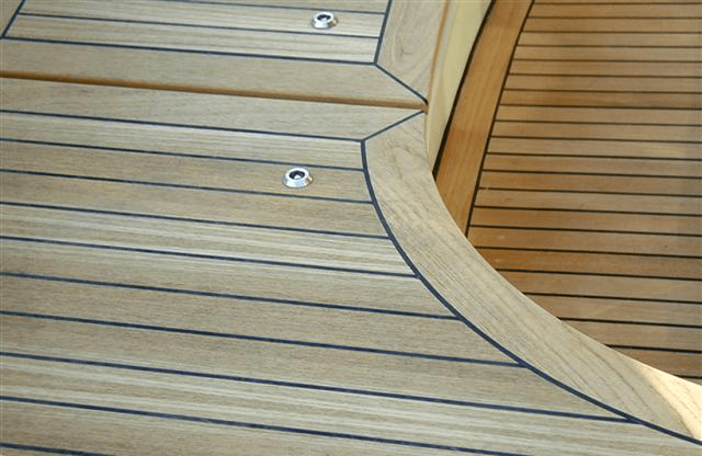 Top tips for restoring the teak deck rubber seams of your ship or yacht in Tarifa