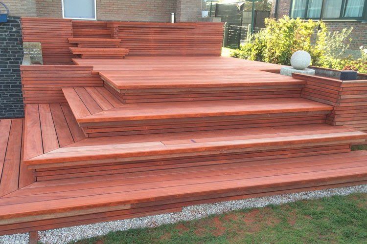 Aandachtspunten bij het aanschaffen van een houten terras